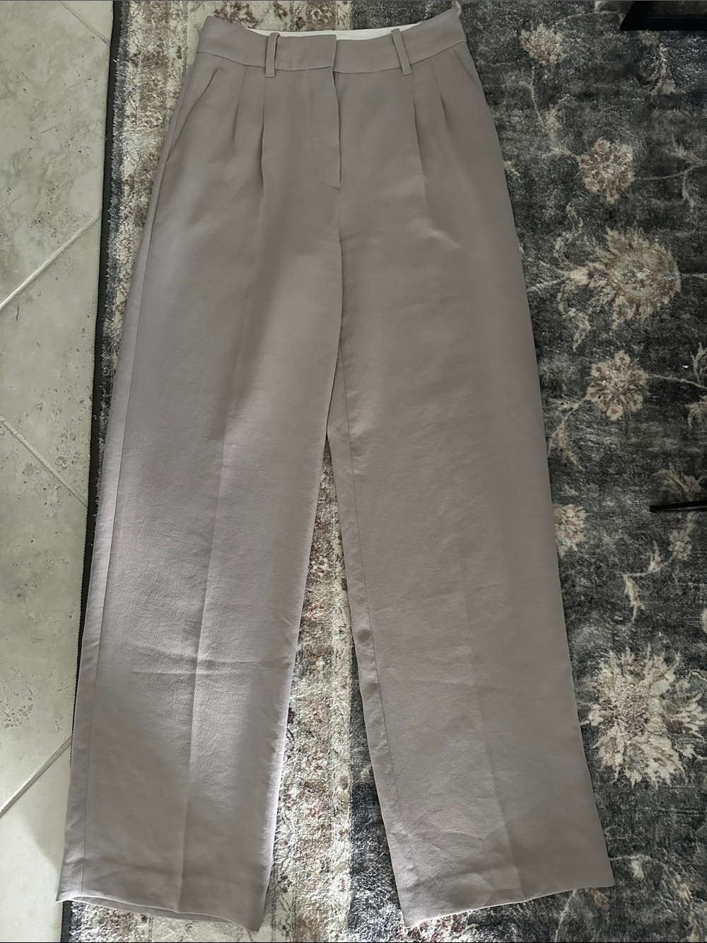 Aritzia Wilfred The Effortless Wide-Leg Pleated Trousers